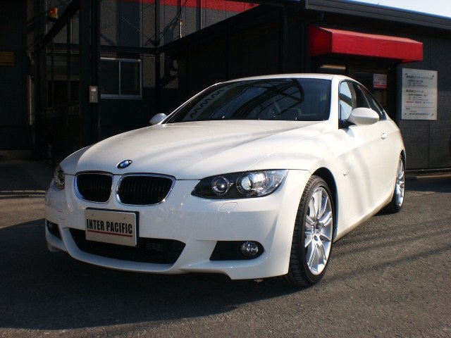 BMW 320i クーペ (E92) 板金塗装