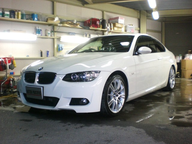 BMW 320i クーペ (E92) 板金塗装