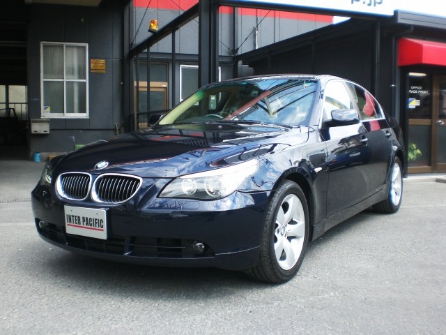 BMW 525i  (E60) 板金塗装