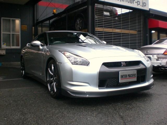 日産：NISSAN GT-R (R35) 板金塗装