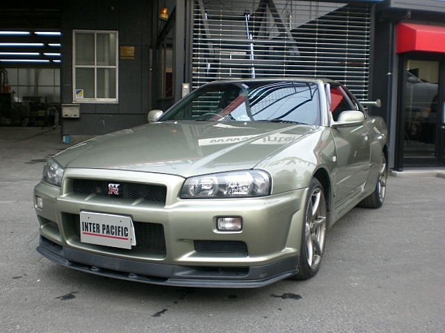 日産スカイライン GT-R(NISSAN) 板金塗装