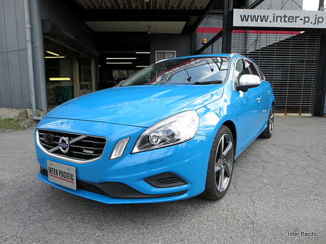 2016043volvov60-10