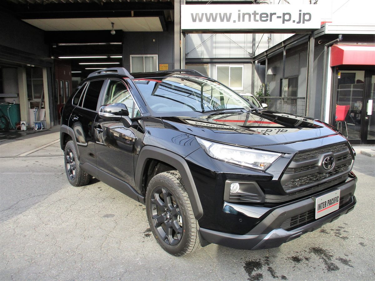 トヨタ RAV4　板金塗装 修理 事例